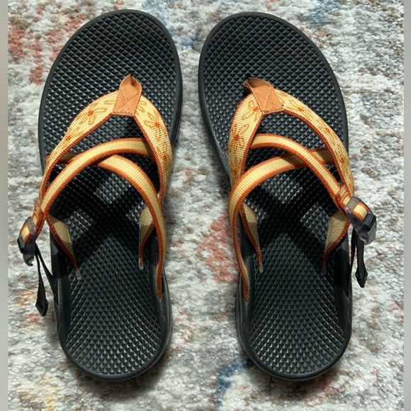 Rare chacos - Picture 2 of 3